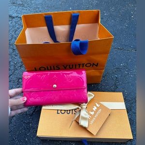LOUIS VUITTON Sarah Vernis Pink Wallet TH1079